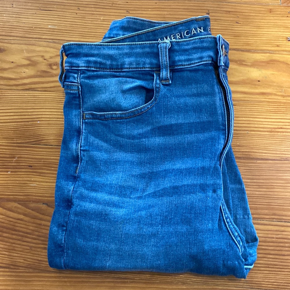 American Eagle Super High Rise Jegging | Size 12